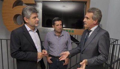 Santa Mar�a, Filmus y Rossi preparan un encuentro para febrero