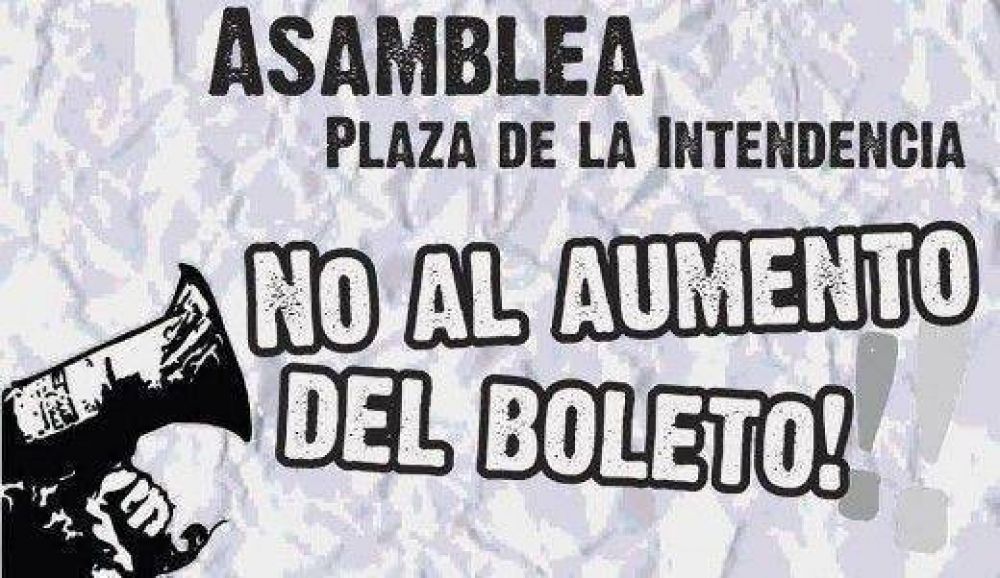 Usuarios del transporte urbano protestan contra suba del boleto