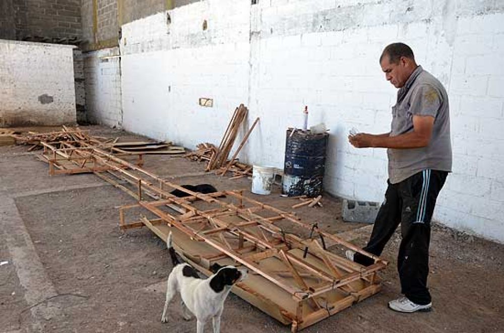 Comenz� la construcci�n del nuevo momo para los Corsos 2014