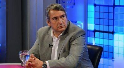 Desde el massismo tildaron de �delegados porte�os� a Daniel Scioli y a Mar�a Eugenia Vidal