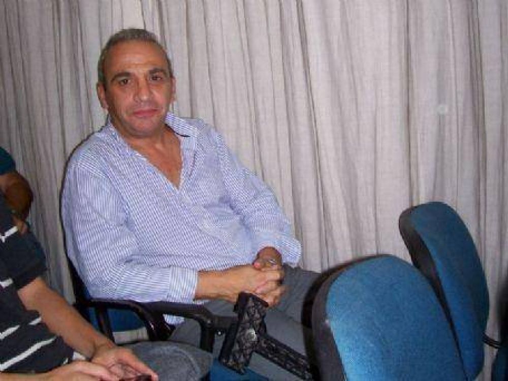 Tras operativo sorpresa, balearon la casa de Gustavo Luzardo