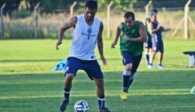 Troglio defini� el once y los que viajan a Mar del Plata