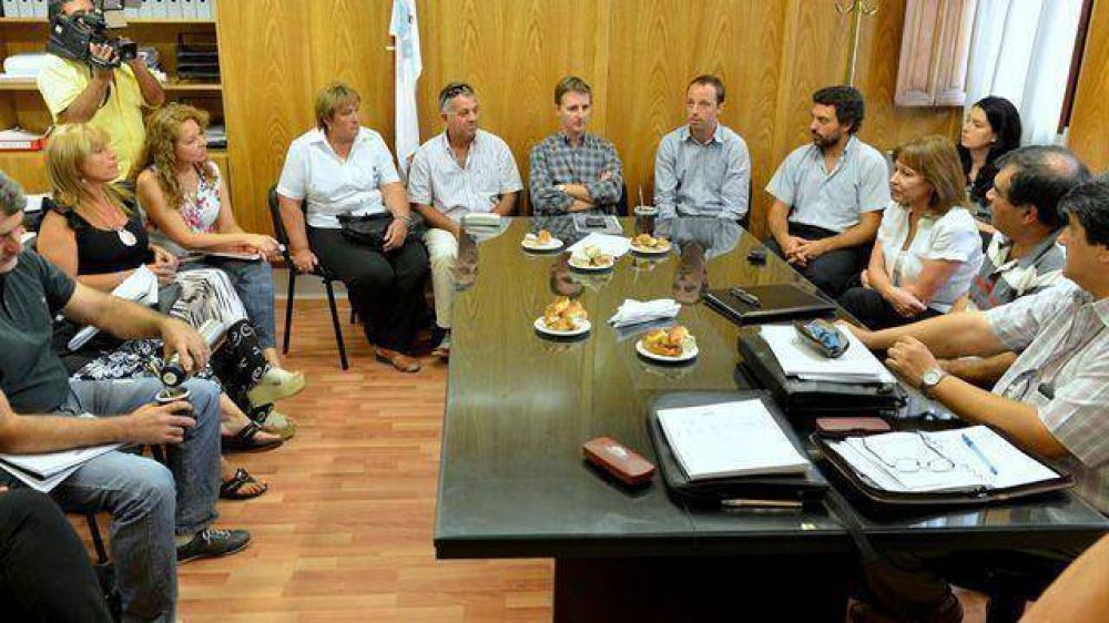 Osuna convoc� a los municipales a discutir salarios el 19 de febrero	 