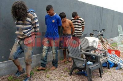Desbaratan una banda de delincuentes