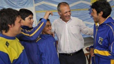 �Vamos a financiar infraestructura deportiva en toda la provincia�