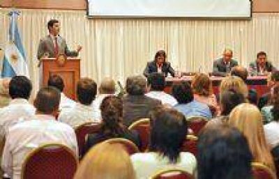 Juan Manuel Urtubey anunci� que en Salta se invertir�n $14 millones para acondicionar las escuelas