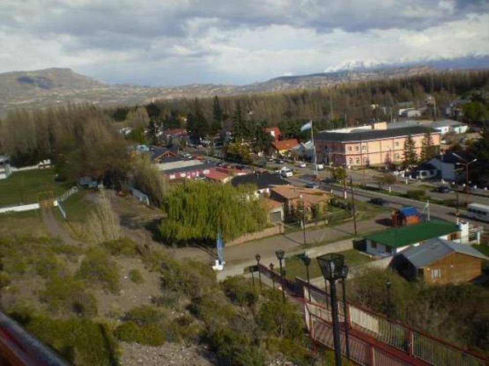 Convenio por la obra de calefacci�n en la Escuela 17
