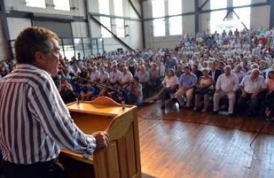 "Hay proyecto para rato", resalt� Urribarri en la presentaci�n del Progresar
