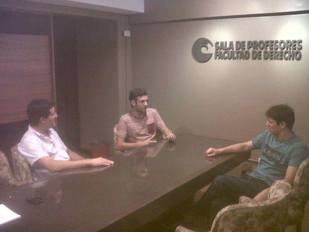 Maximiliano Abad: �Nos preocupa la calidad del sistema educativo en nuestro pa�s�