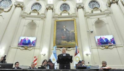 Seguridad, ambiente y plan social, anuncios que har�a De la Sota