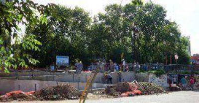 Construyen una rampa junto a la famosa "escalerita" de la estaci�n de Quilmes