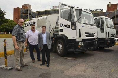 NUEVOS EQUIPAMIENTOS M�VILES PARA LIMPIEZA Y MATENIMIENTO DE CALLES DEL DISTRITO