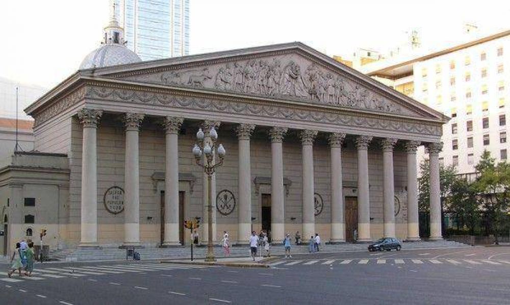 Robaron $100 mil de la Catedral metropolitana
