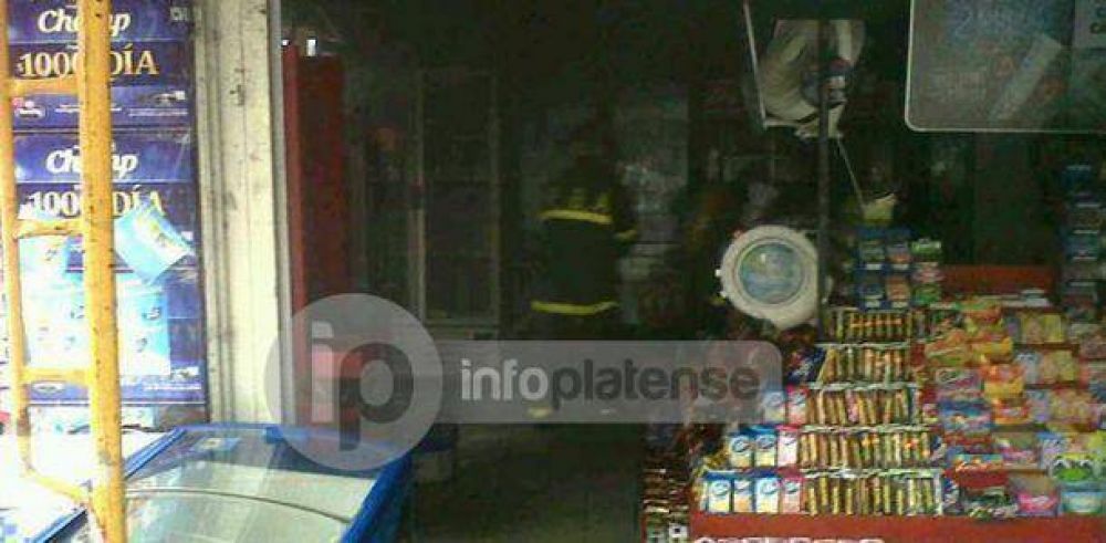 Revuelvo en 8 y 48: Se incendi� un kiosco