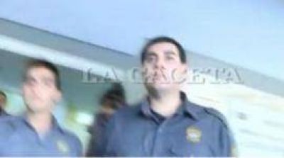 Con violentos guardianes, Alperovich trat� de ocultar los casos de c�lera