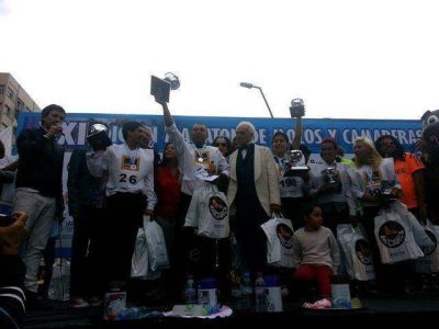 Un cl�sico: se corri� la Marat�n XXI de mozos y camareras