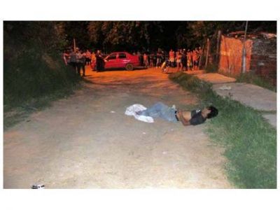 Por andar fuerte en moto lo matan de un tiro en la cabeza