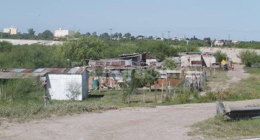 En la ciudad, hay unas mil familias que viven sobre �reas inundables