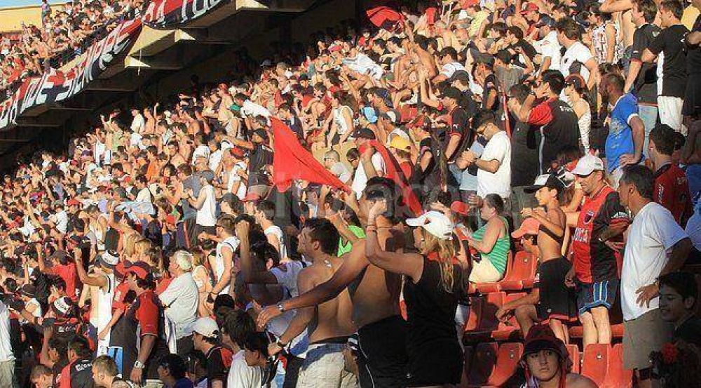 Col�n perdi� por penales frente a Boca Unidos