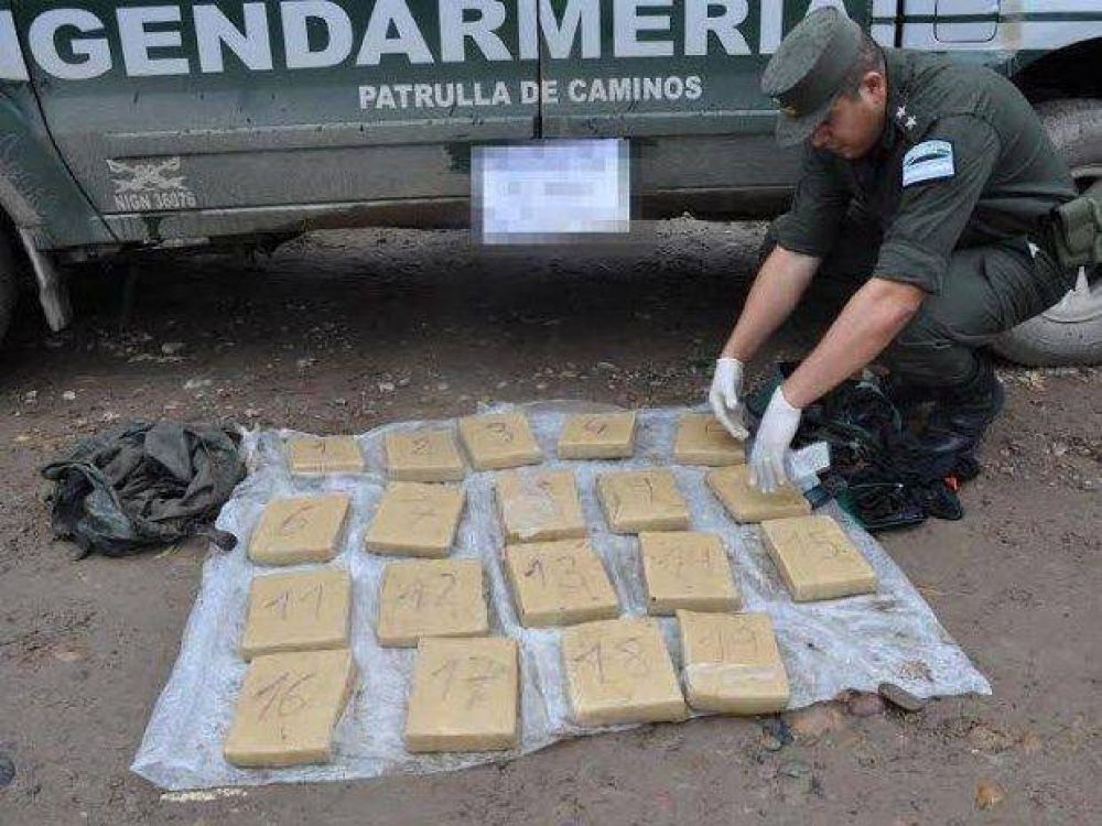 Gendarmer�a incaut� 20 kilos de marihuana en Salta