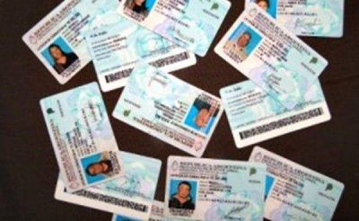 Tr�nsito entreg� esta ma�ana licencias atrasadas
