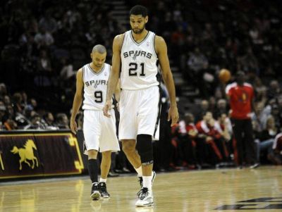 Los Spurs, sin "Manu", vencieron a Sacramento