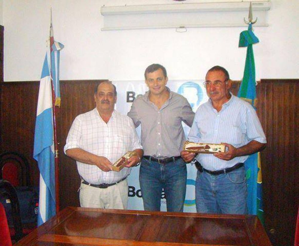 Reconocimiento a trabajadores municipales que se jubilaron