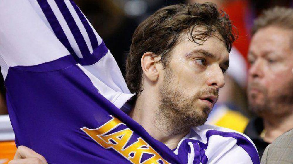 Los Lakers no paran de sumar problemas: se lesion� Pau Gasol