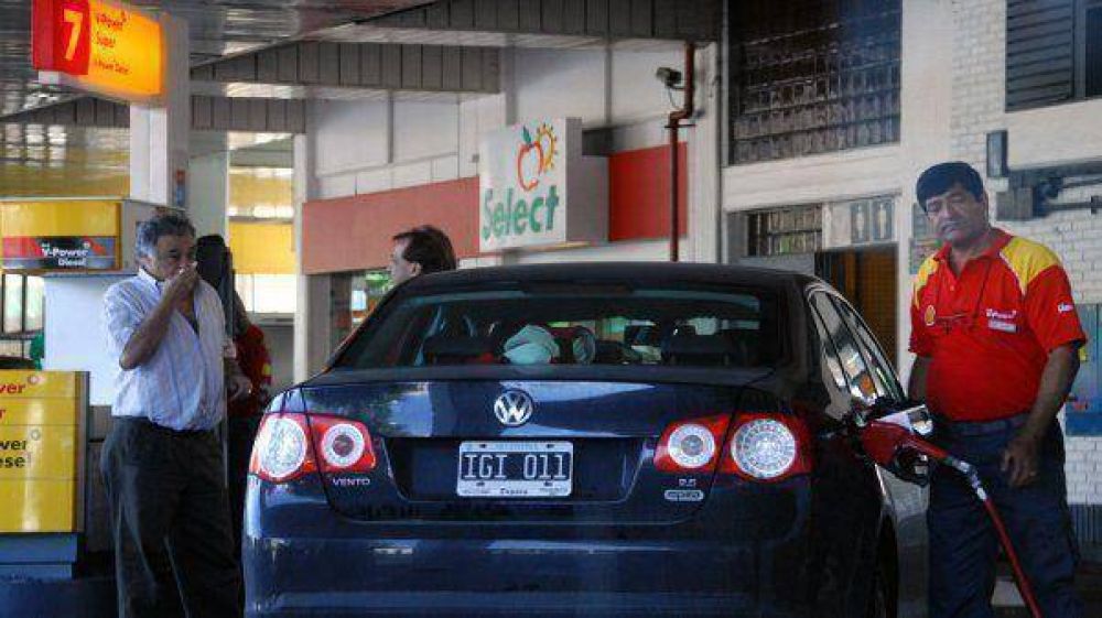 Shell aument� los precios de sus combustibles esta medianoche