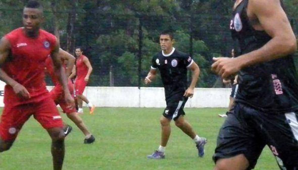 F�nix se midi� ante el Bicho y ma�ana juega por la Copa