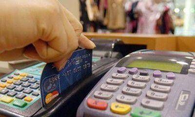 La compra en cuotas tiende a acortarse y hay que cuidarse en el uso de las tarjetas