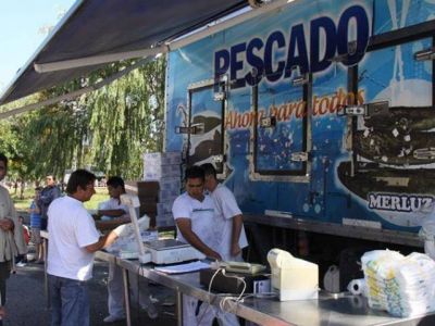 Pescado, frutas y verduras para todos en el distrito