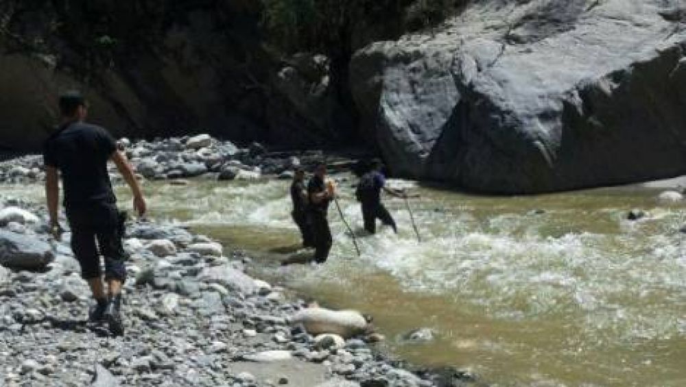 Rescatistas contin�an con los rastrillajes en El Rodeo