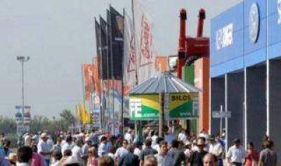 Expoagro 2014: Preparan la feria con un dise�o m�s din�mico