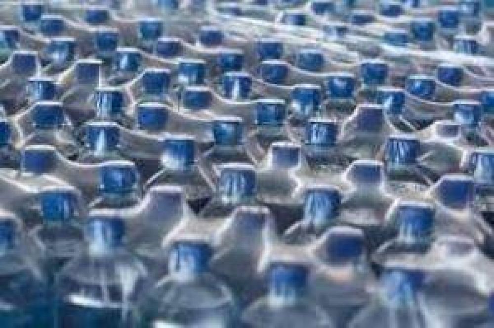 Se suman las quejas por el agua de Las Chacras