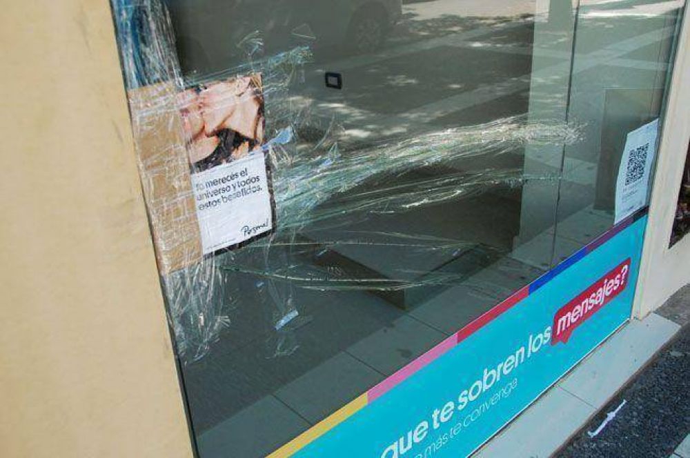 Tres apu�alados en el centro santarrose�o 
