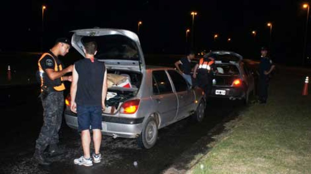 Secuestran 3 veh�culos y 15 motos en un importante operativo 