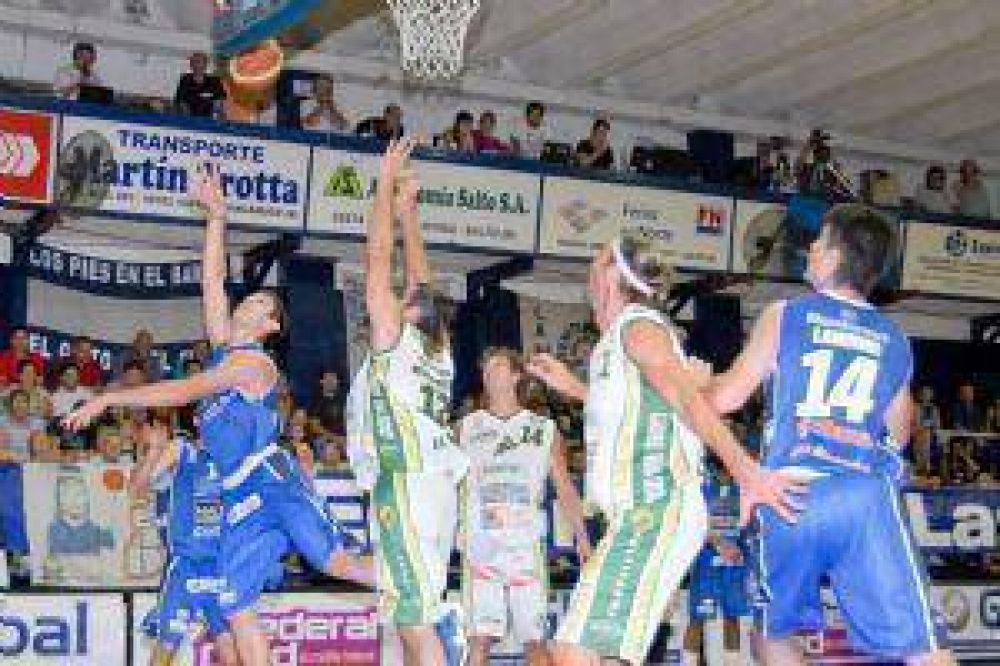 Gran victoria de Argentino frente a Atenas