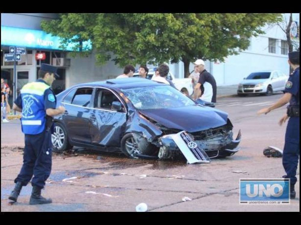 Grave accidente de tr�nsito en las Cinco Esquinas