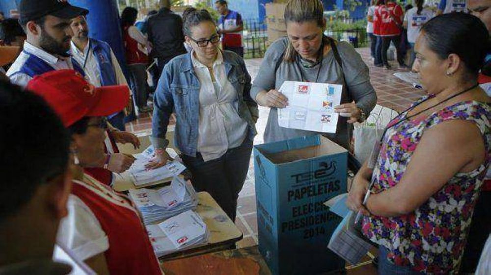 El Salvador y Costa Rica no lograron definir presidentes