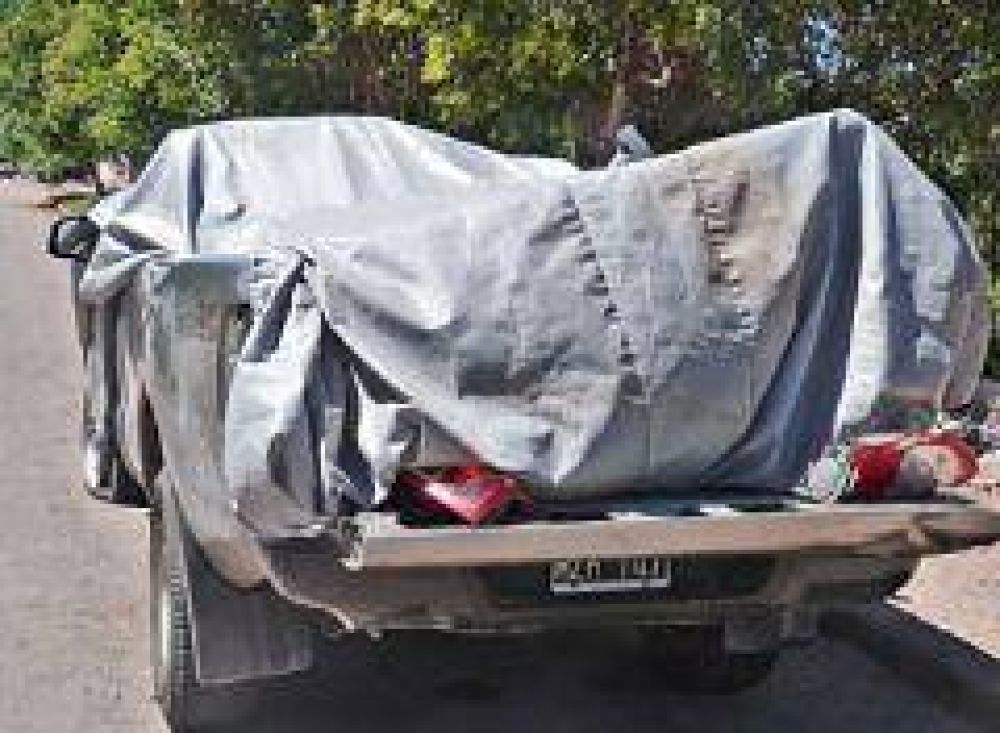 Encuentran 100 Kilos de cocaina en una camioneta accidentada cerca de Pituil