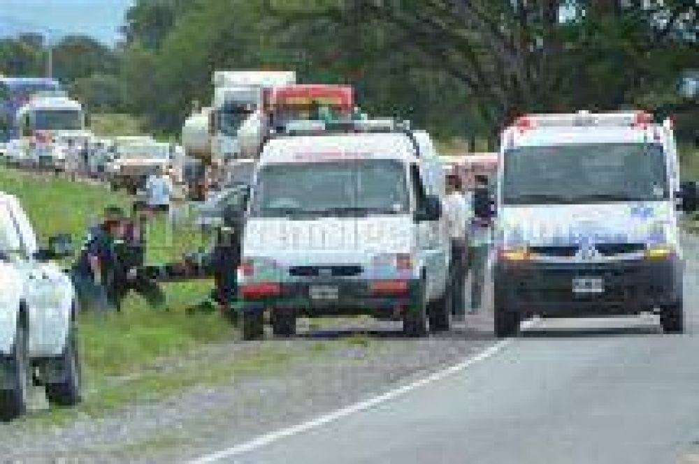 Cinco personas murieron en un accidente automovil�stico ocurrido en Salta. Mir� las fotos