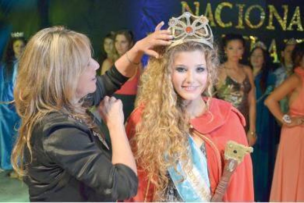 Nadia Celi es la nueva Reina Nacional del Atl�ntico Sur 