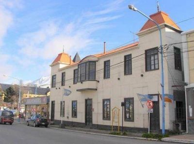 Ushuaia desarrolla un sistema de se�alizaci�n de lugares hist�rico-culturales 