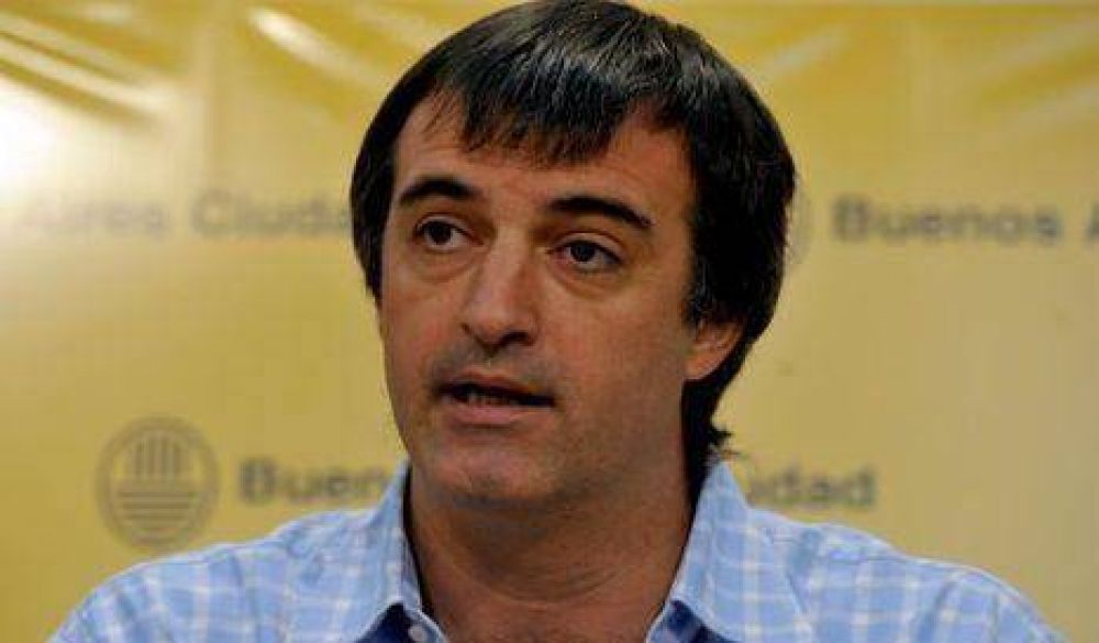 Critican a Bullrich por no recibir a padres