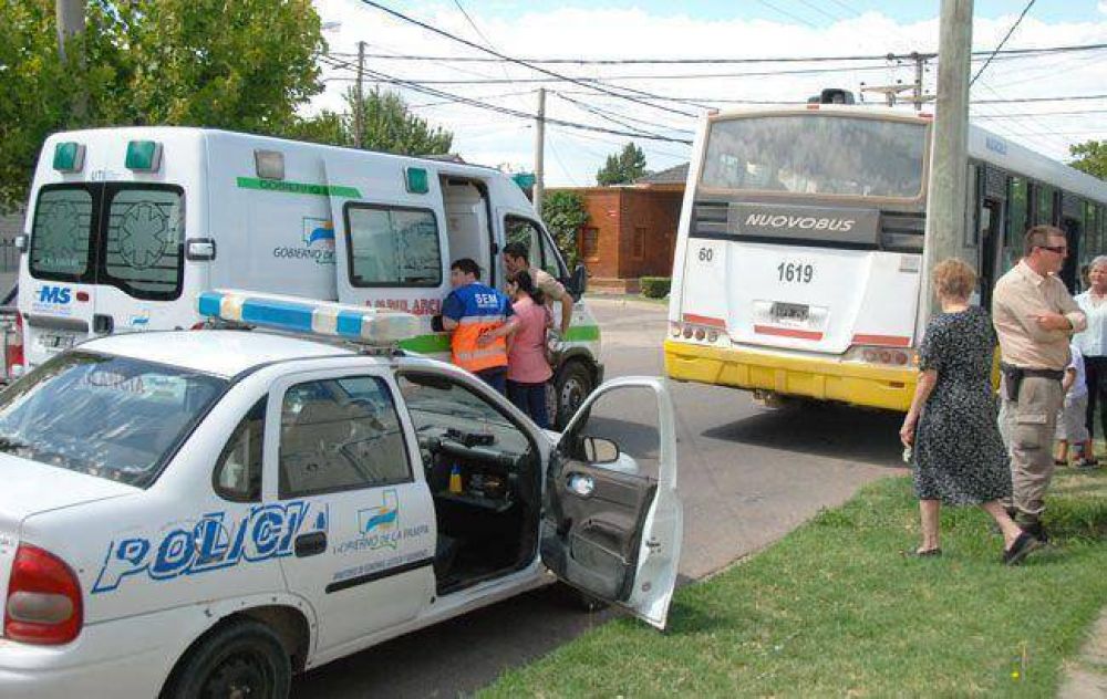 Colectivo arrastr� a un chico