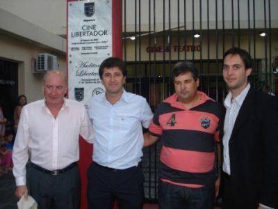 Reinauguraci�n del cine