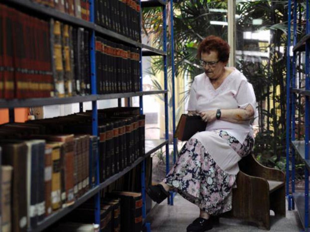 La Biblioteca Vigil vuelve a brillar como hace casi cuatro d�cadas