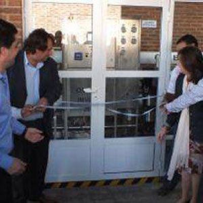 Los cortes en el suministro de agua exaspera �nimos en Carlos Tejedor