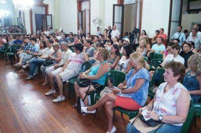 Hoy se inicia la acreditaci�n de datos en el Municipio para el sorteo de los terrenos 